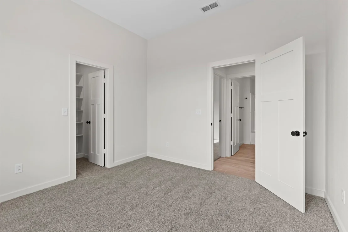 Photo of 16514 Crossing Circle