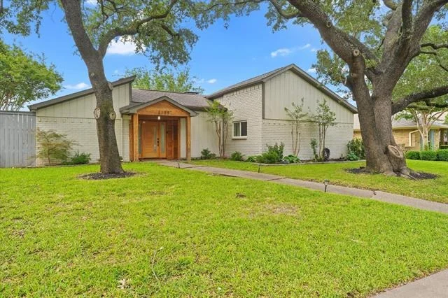 Photo of 2109 Parkhaven Drive