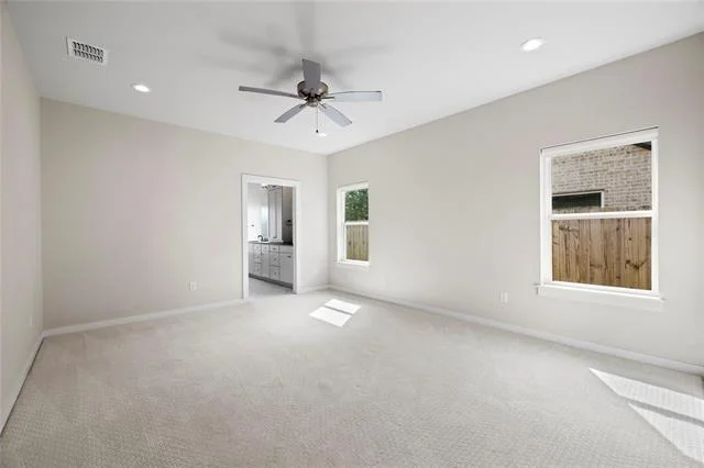 Photo of 118 Sides Boulevard