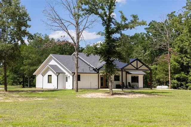 Photo of 1756 County Road 45080 Road
