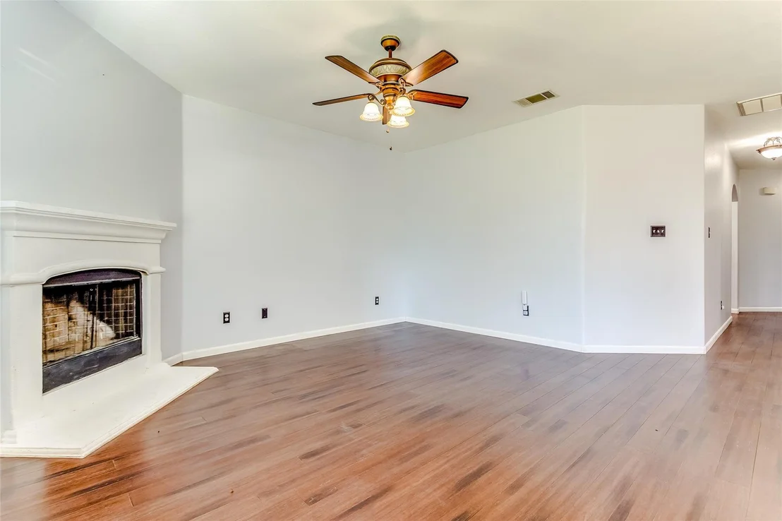 Photo of 2007 Brazoria Drive