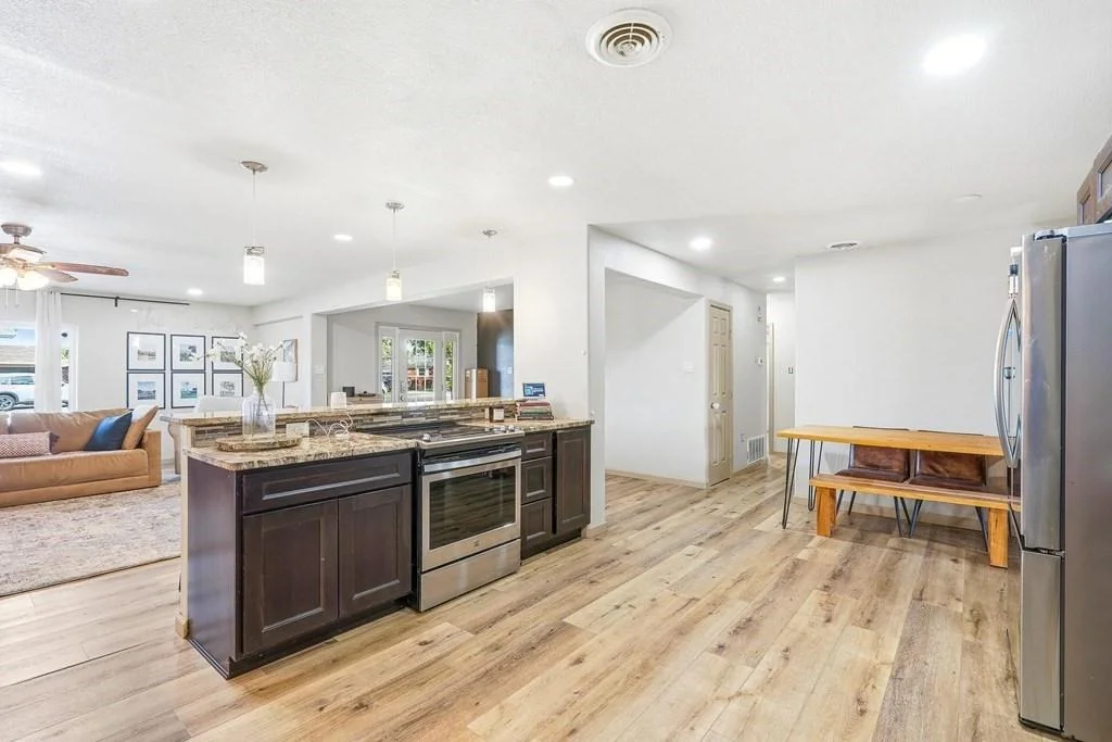 Photo of 1435 Bandera Dr