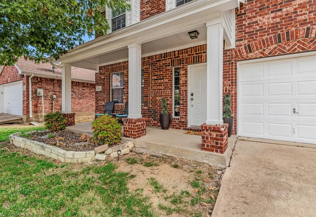 Photo of 503 Pinto Lane