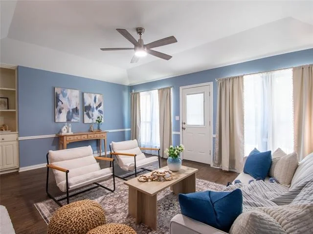Photo of 903 Meadow Creek Drive