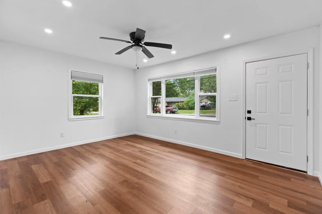 Photo of 2807 Willard Drive