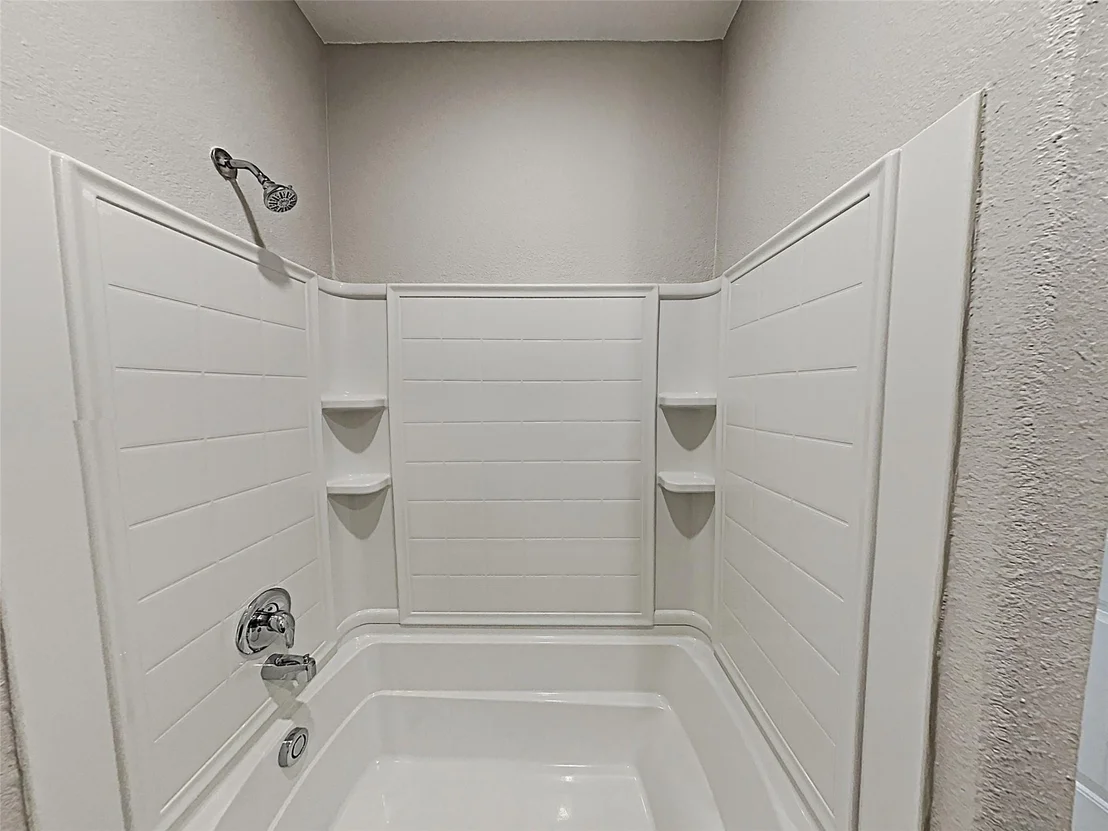 Photo of 900 Walls Boulevard