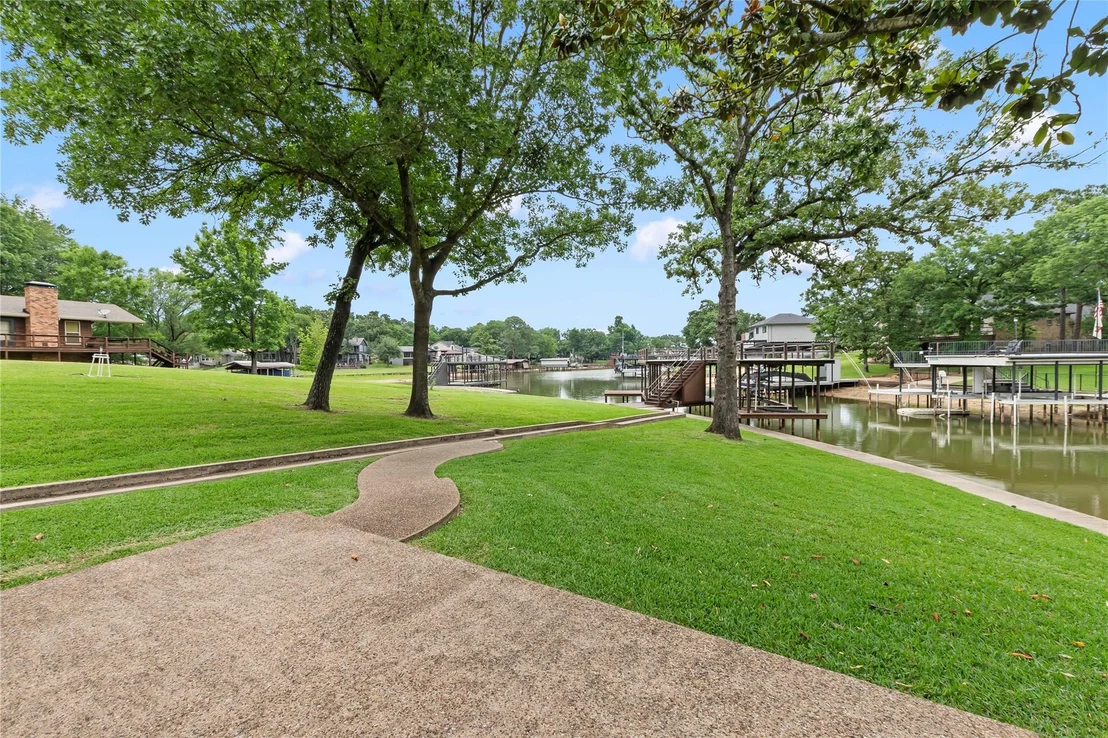 Photo of 1524 Villa Cove Drive