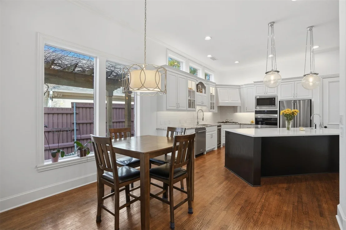 Photo of 3509 Lakebrook Drive