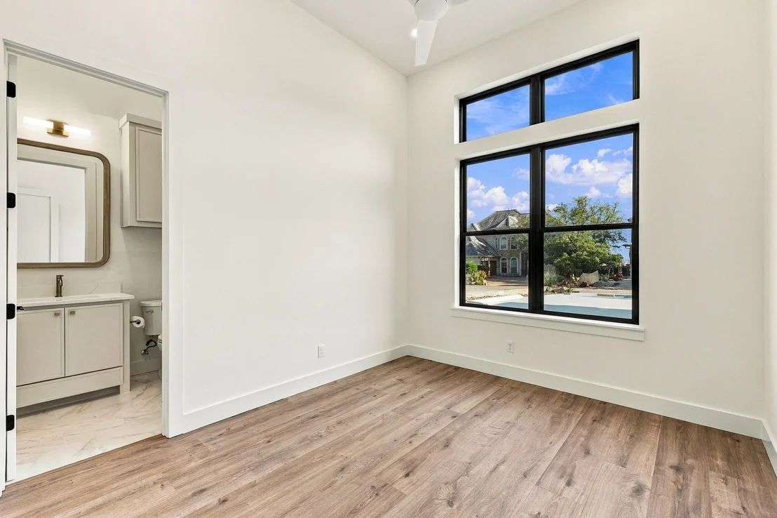 Photo of 125 Oyster Bay