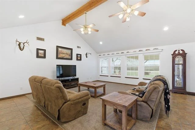 Photo of 301 Rhoades Lane