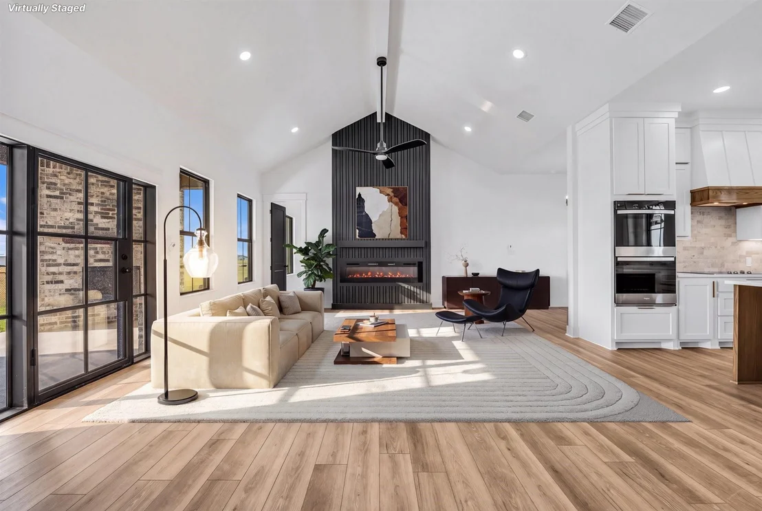 Photo of 611 Willow Moon Ranch
