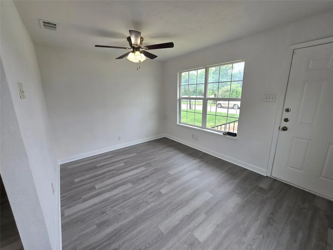 Photo of 5010 Sunshine Drive