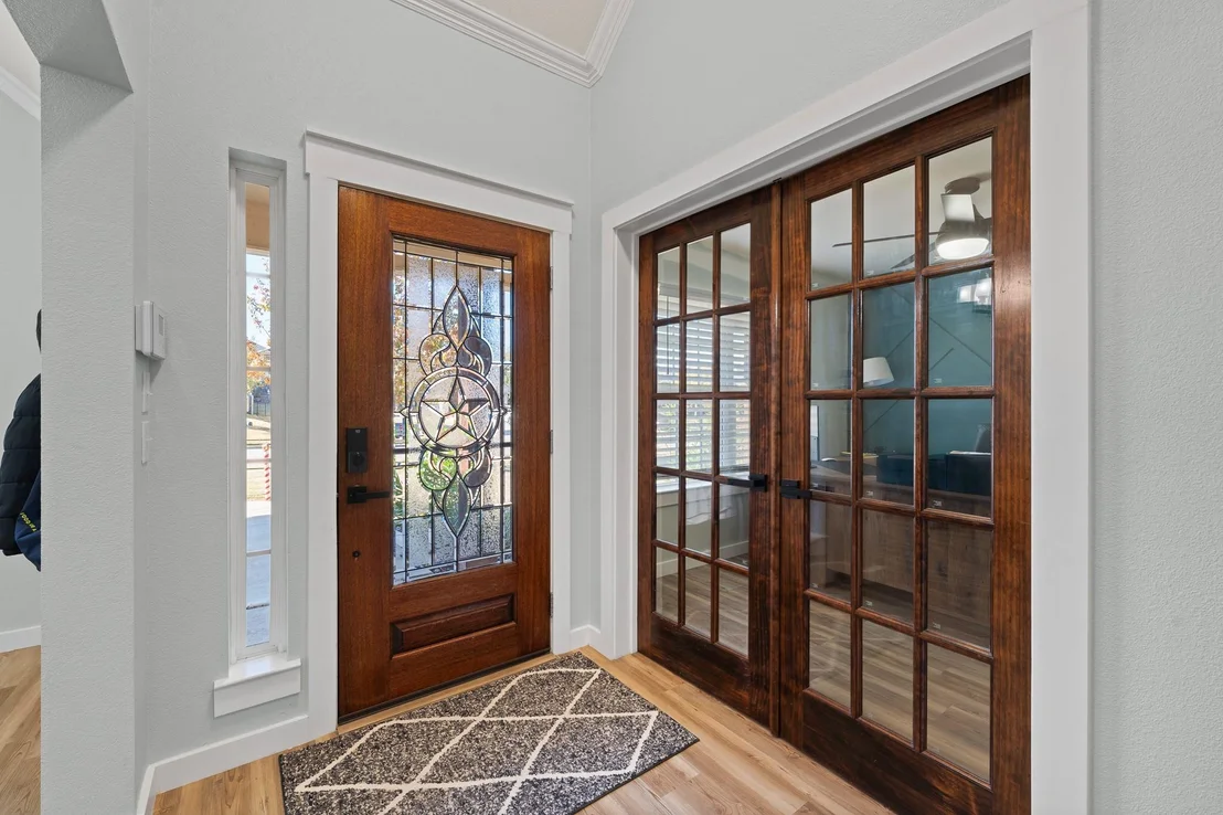 Photo of 3137 Shoreline Drive