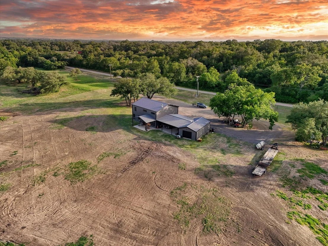 Photo of 350 County Road 494 S