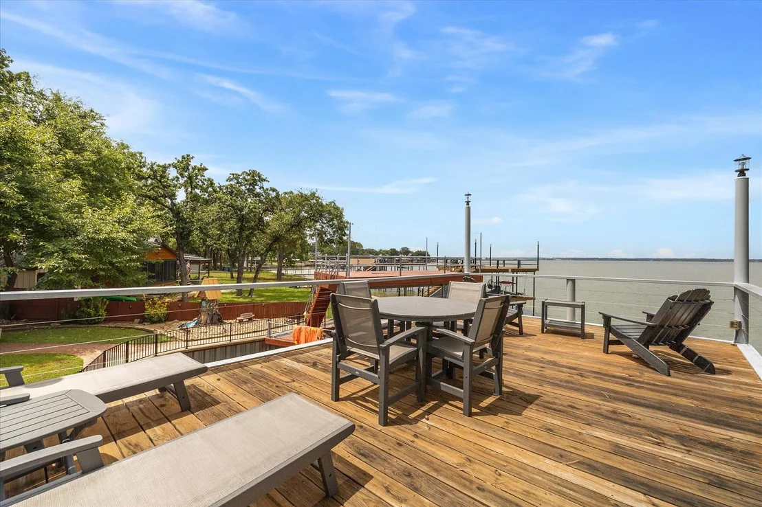Photo of 130 Harbor Drive