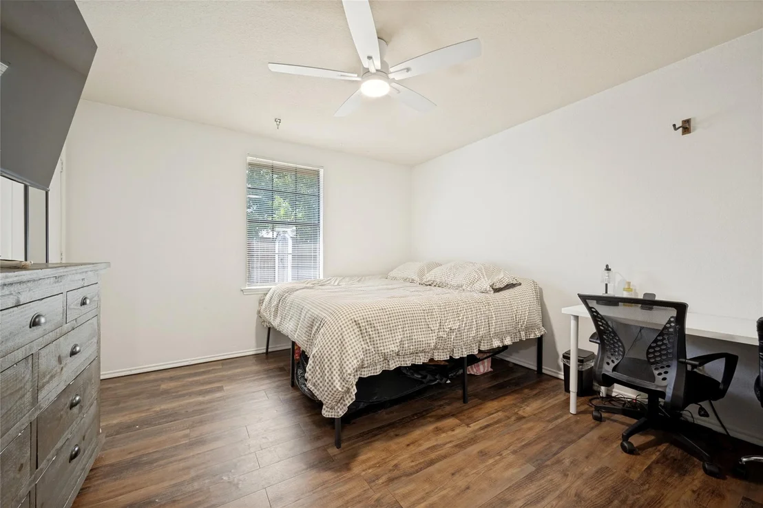 Photo of 105 N 7th Street