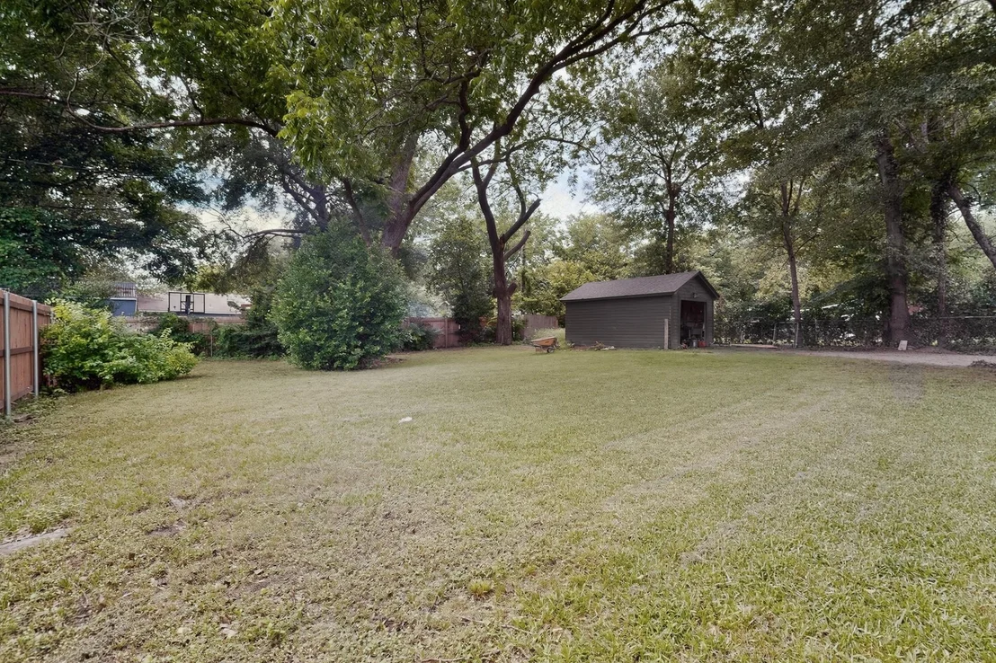 Photo of 405 Elm Drive