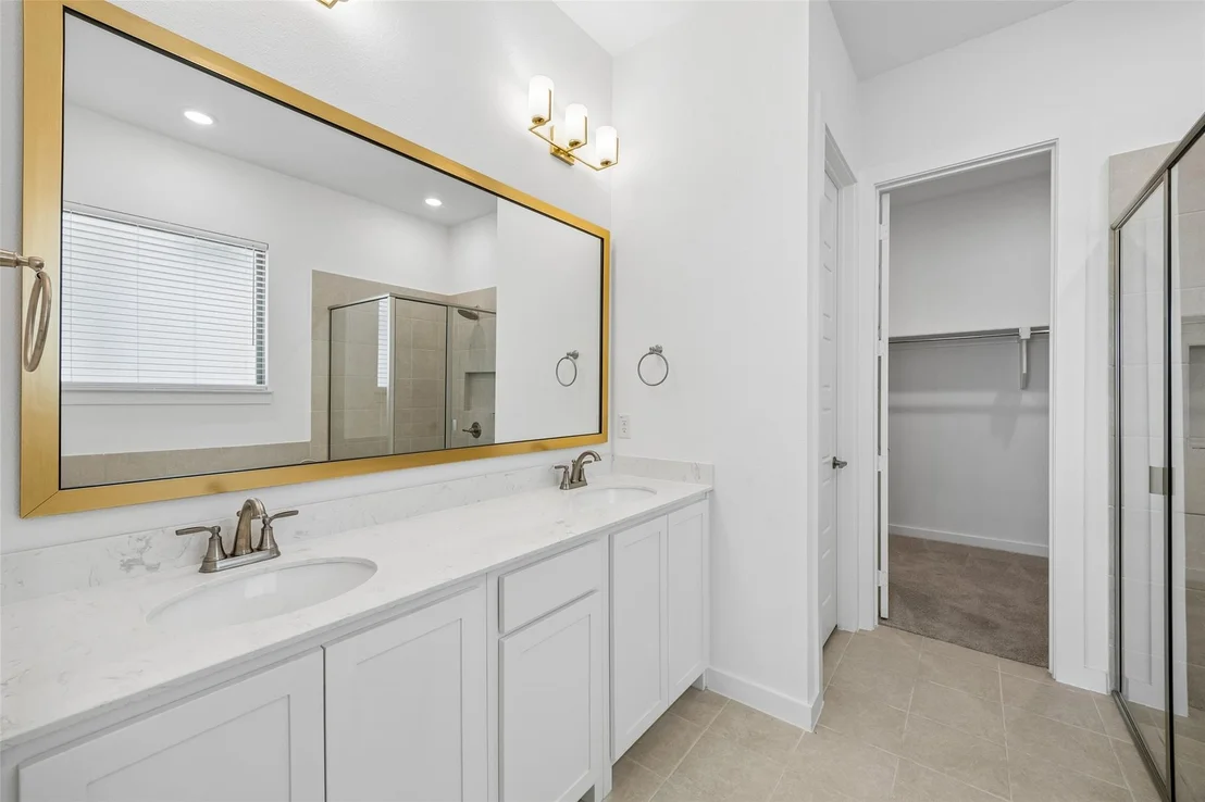 Photo of 708 Kendall Lane