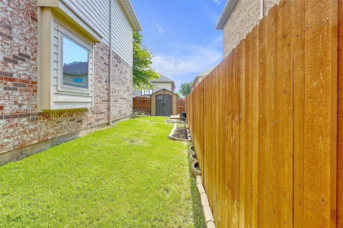Photo of 8730 Isaac Street