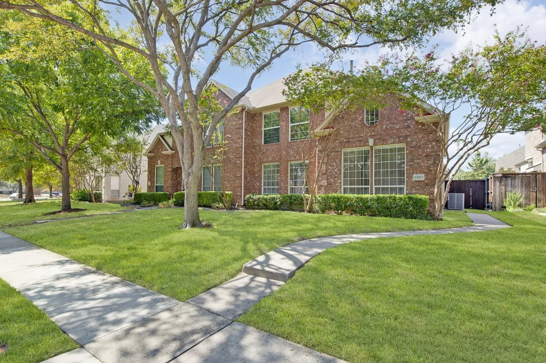 Photo of 6883 Winston Drive