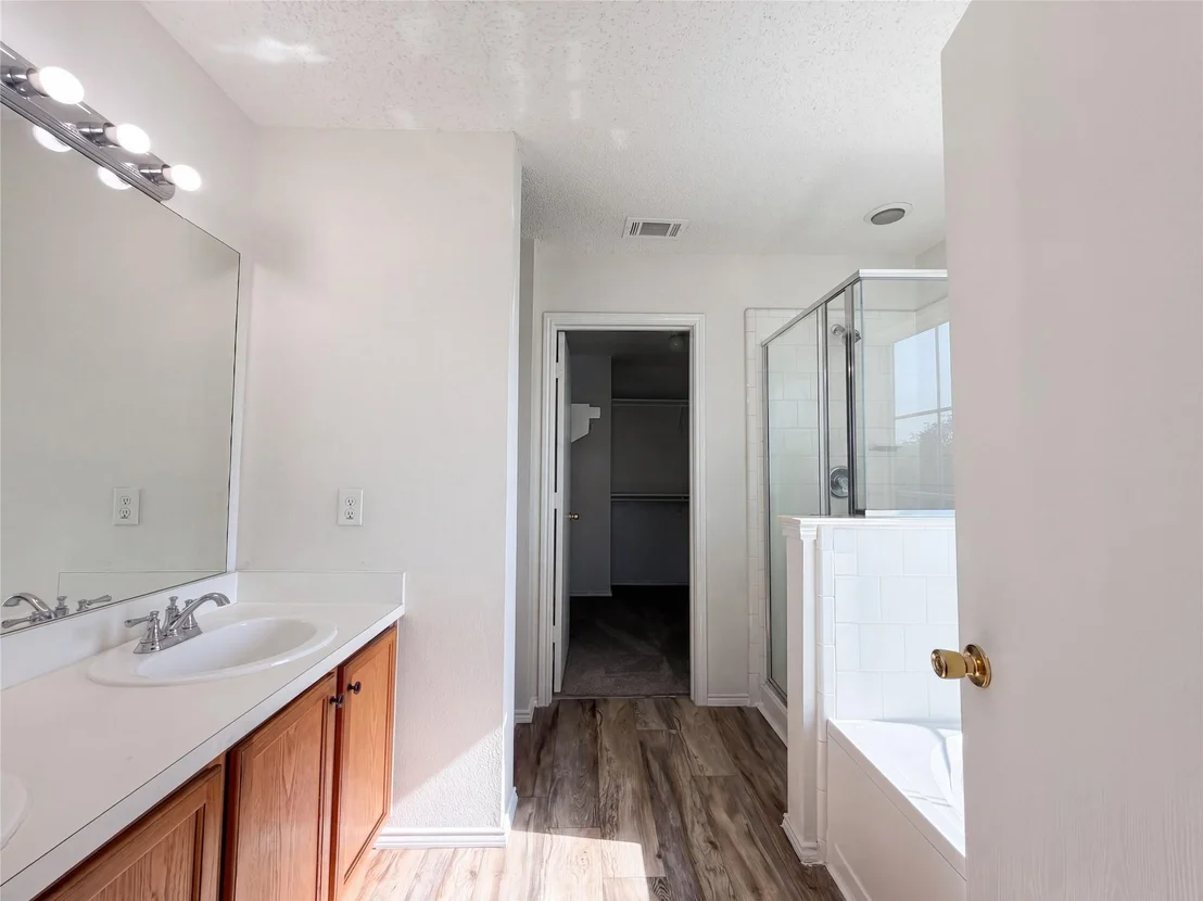 Photo of 4325 Falcon Drive