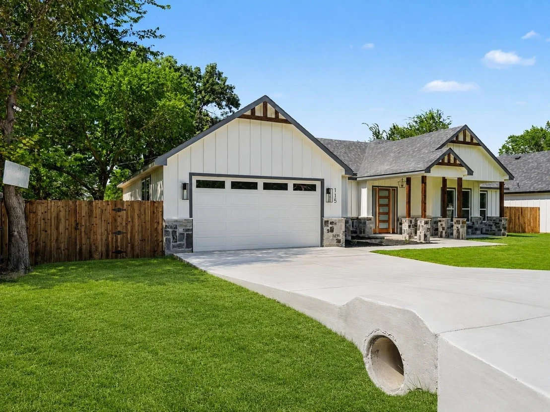 Photo of 115 Dennis Drive