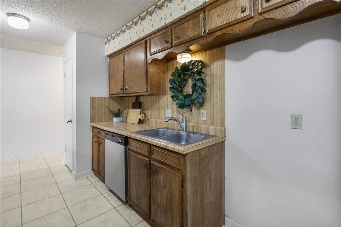Photo of 207 Grass Knoll Drive