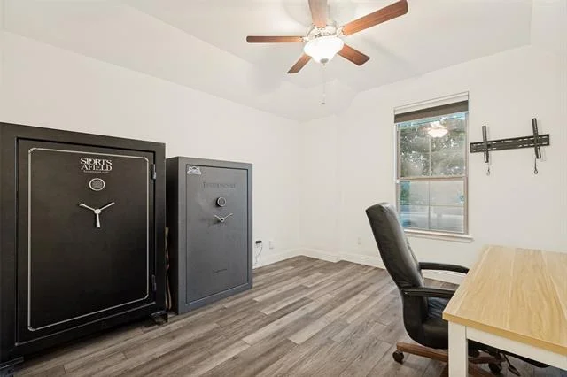 Photo of 4015 Cloverleaf Trail