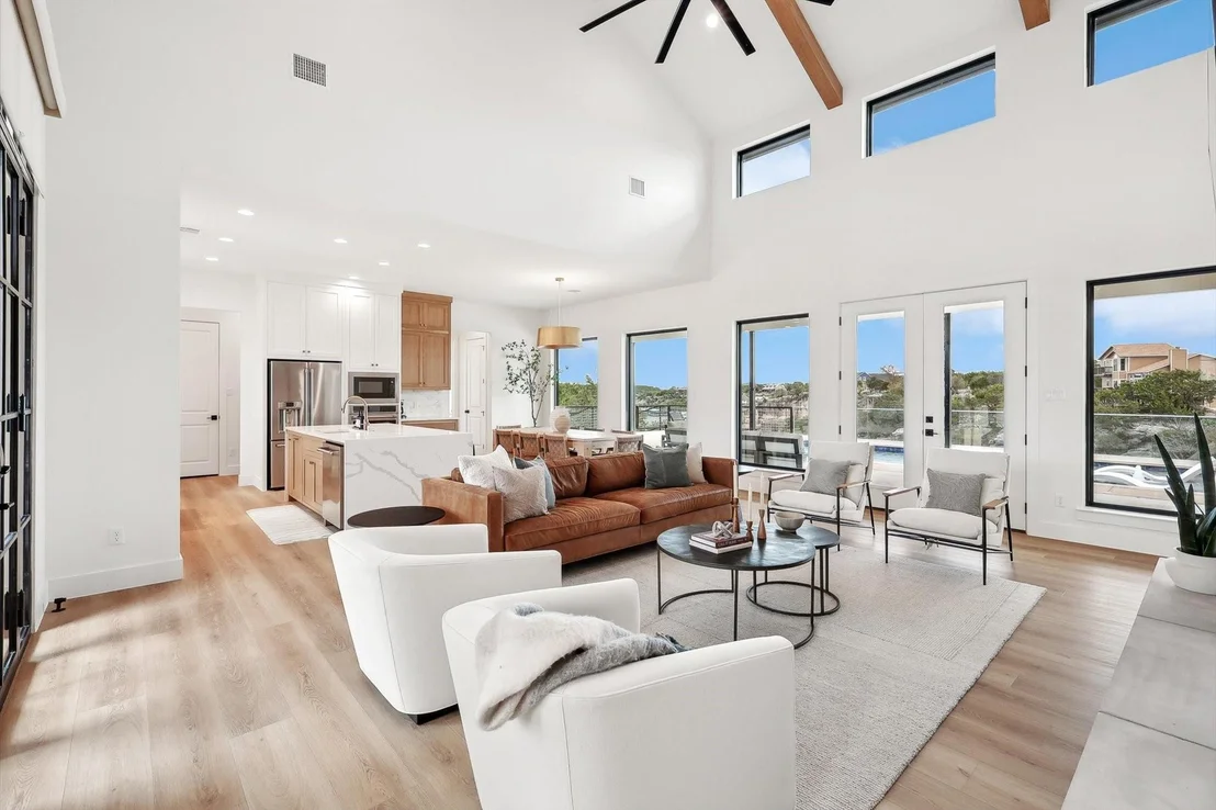 Photo of 1100 Creekview Cove
