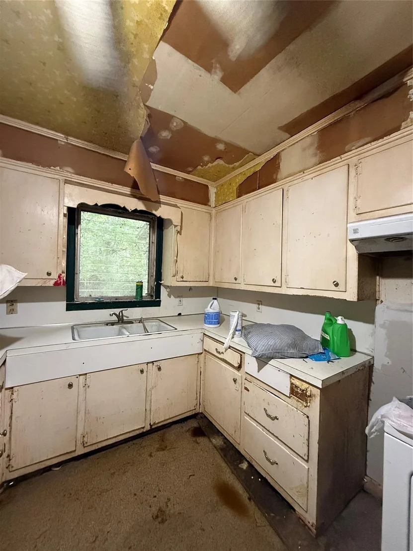 Photo of 2324 Oak Cliff Drive