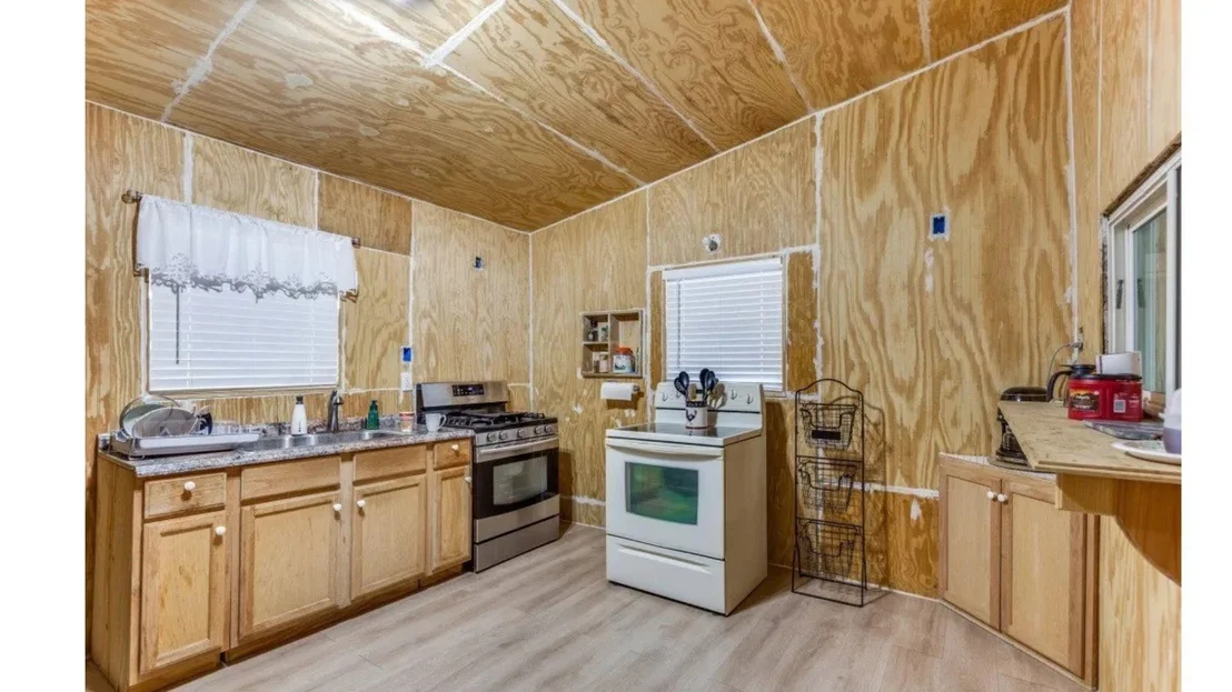 Photo of 1619 County Road 7711