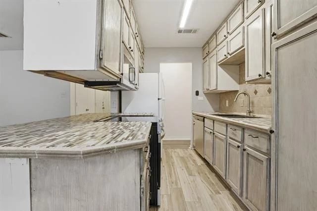 Photo of 5717 Cedar Ridge Drive