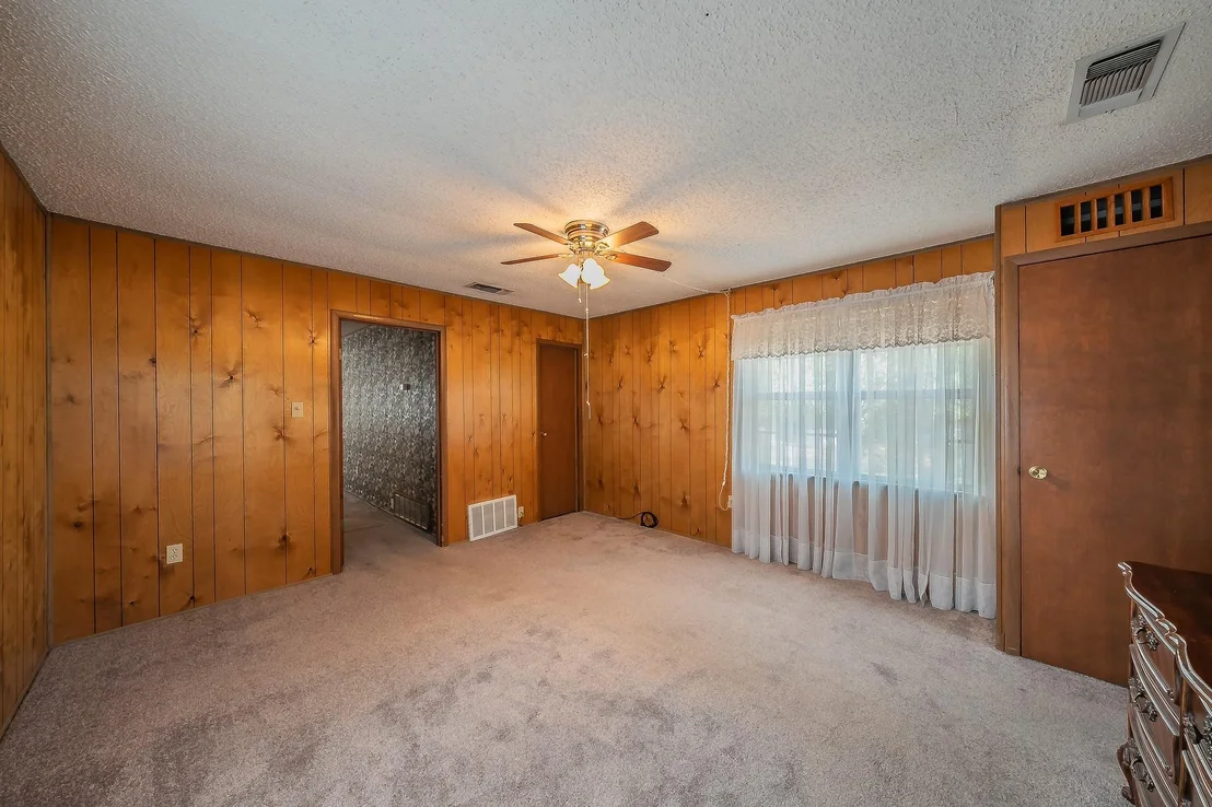 Photo of 1812 Highland Drive E