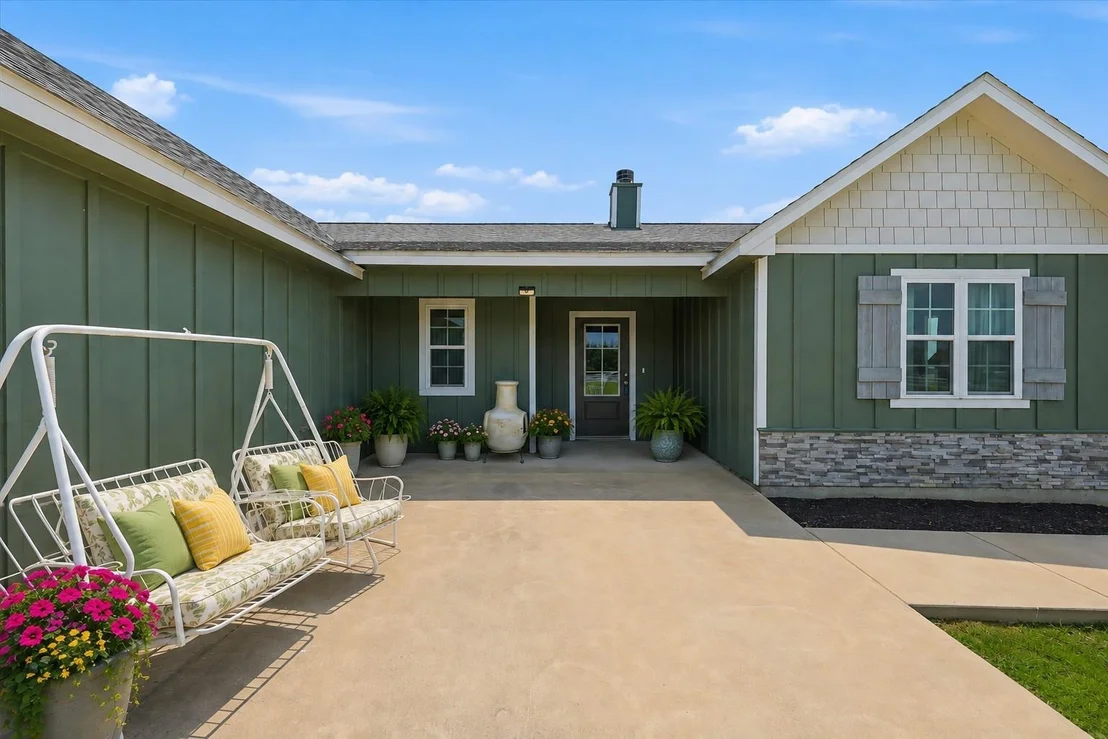 Photo of 110 Highview Road
