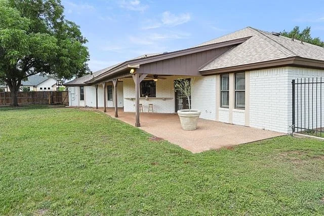 Photo of 23 Fairway Oaks Boulevard