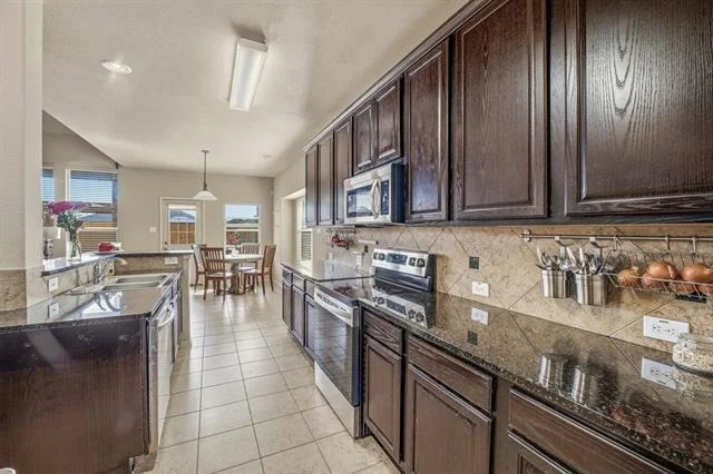 Photo of 409 Crown Oaks Drive