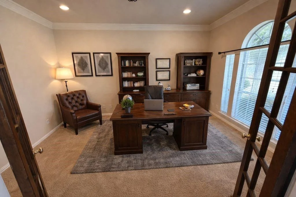 Photo of 2185 Clubview Drive