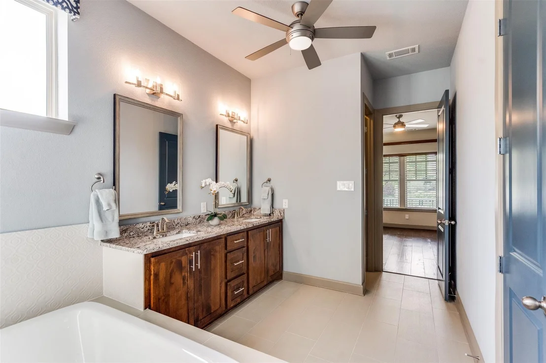 Photo of 7400 Wescott Lane