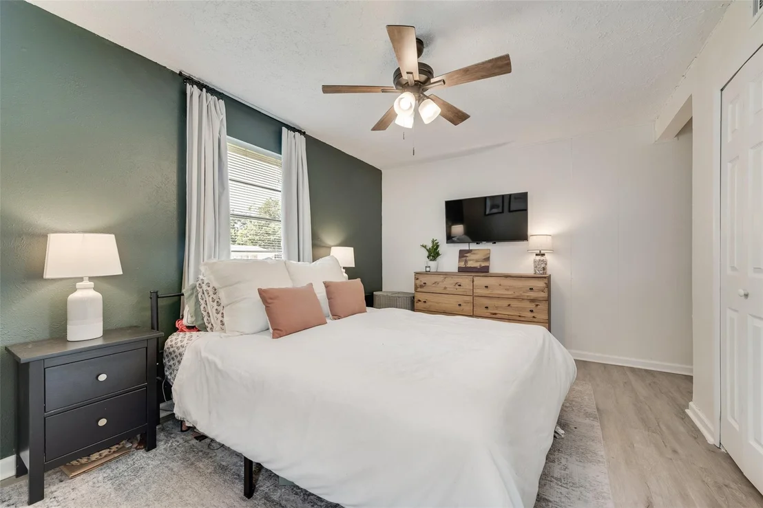 Photo of 3008 Albany Drive