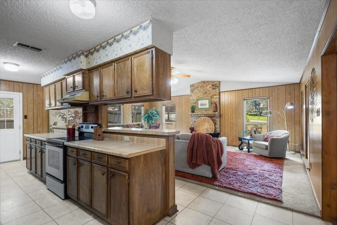 Photo of 207 Grass Knoll Drive