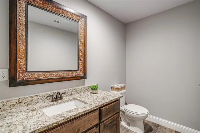 Photo of 1460 Ross Lane