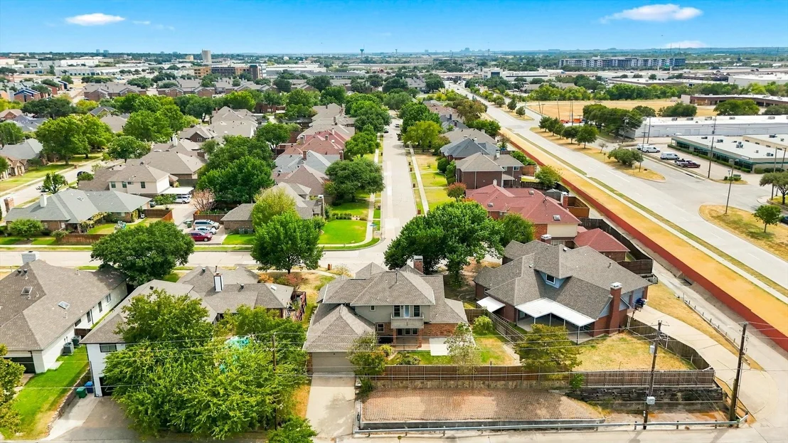 Photo of 1222 Dentonshire Drive