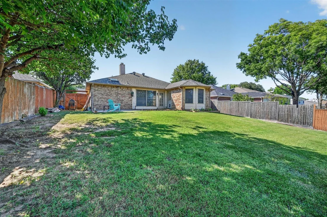 Photo of 2103 Meadowview Drive