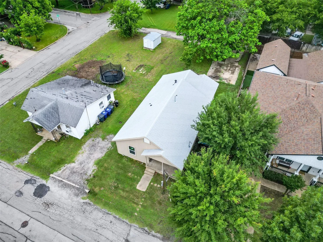 Photo of 1603 Haddock Street