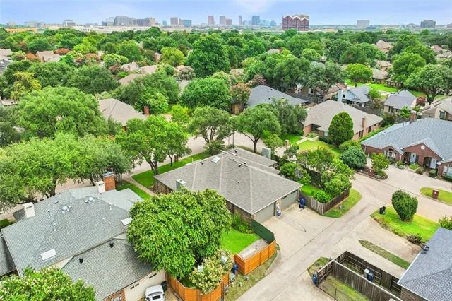 Photo of 14815 Surveyor Boulevard