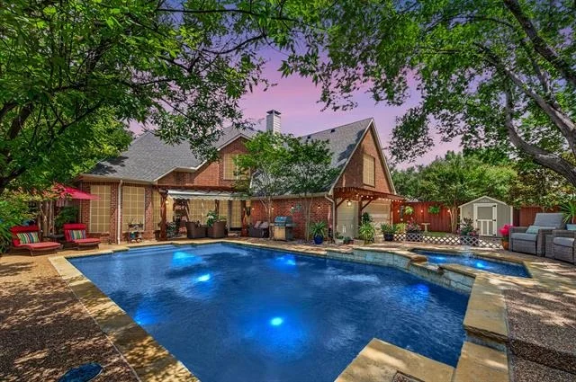 Photo of 405 Wellington Road