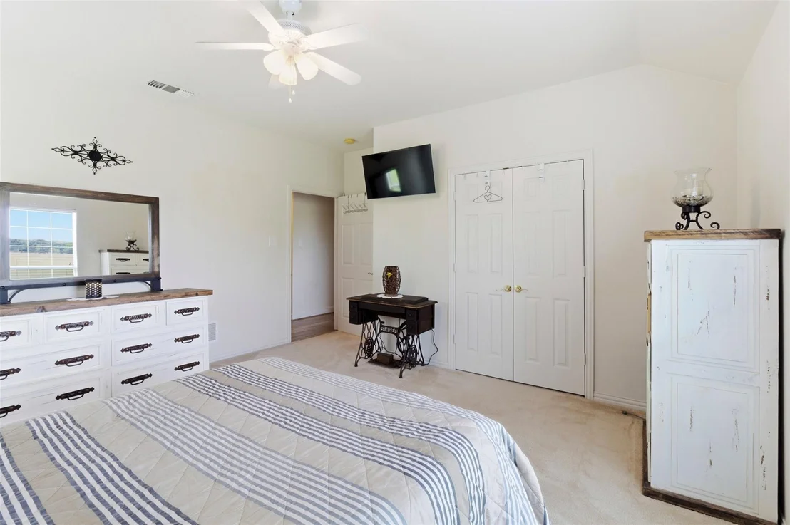 Photo of 2725 County Road 494