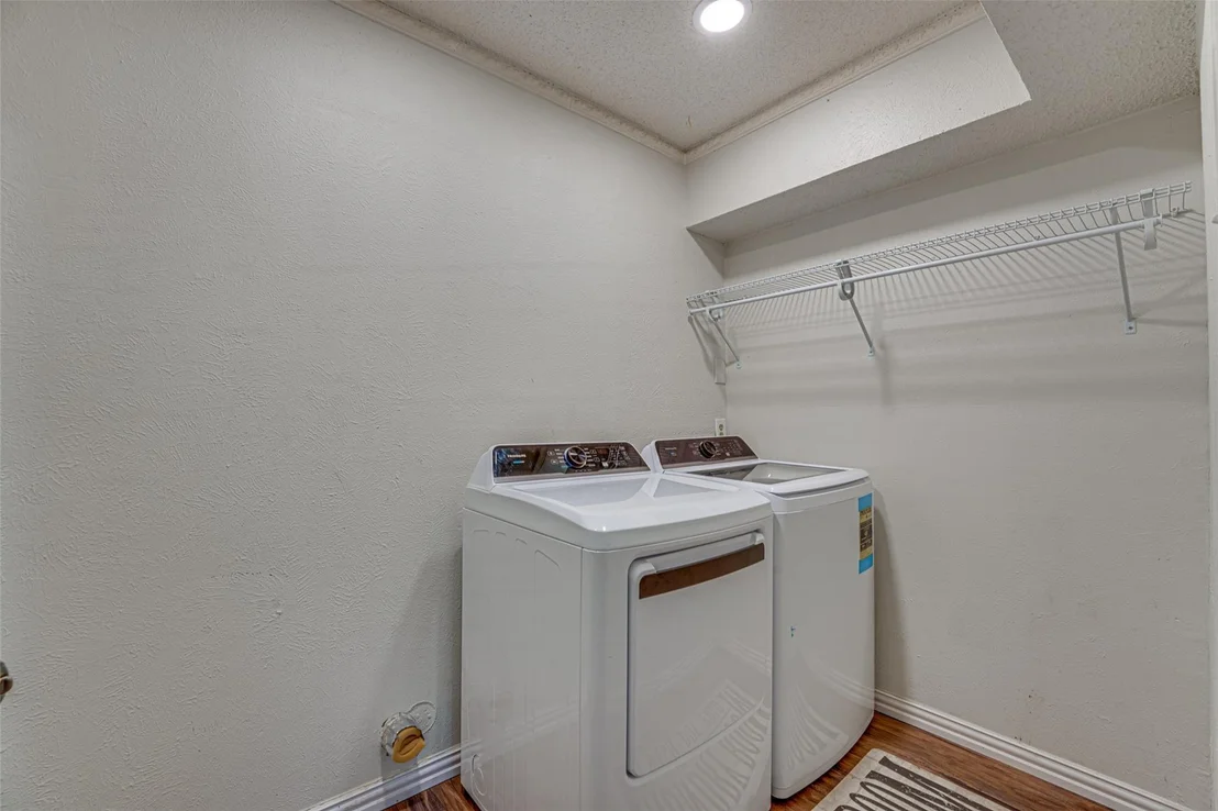 Photo of 917 Meadowgate Drive