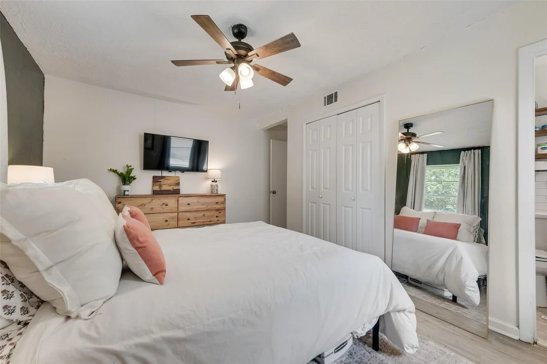 Photo of 3008 Albany Drive
