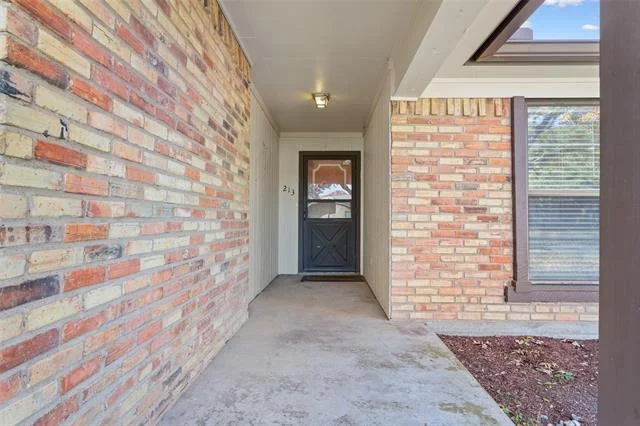 Photo of 213 Bowie Lane